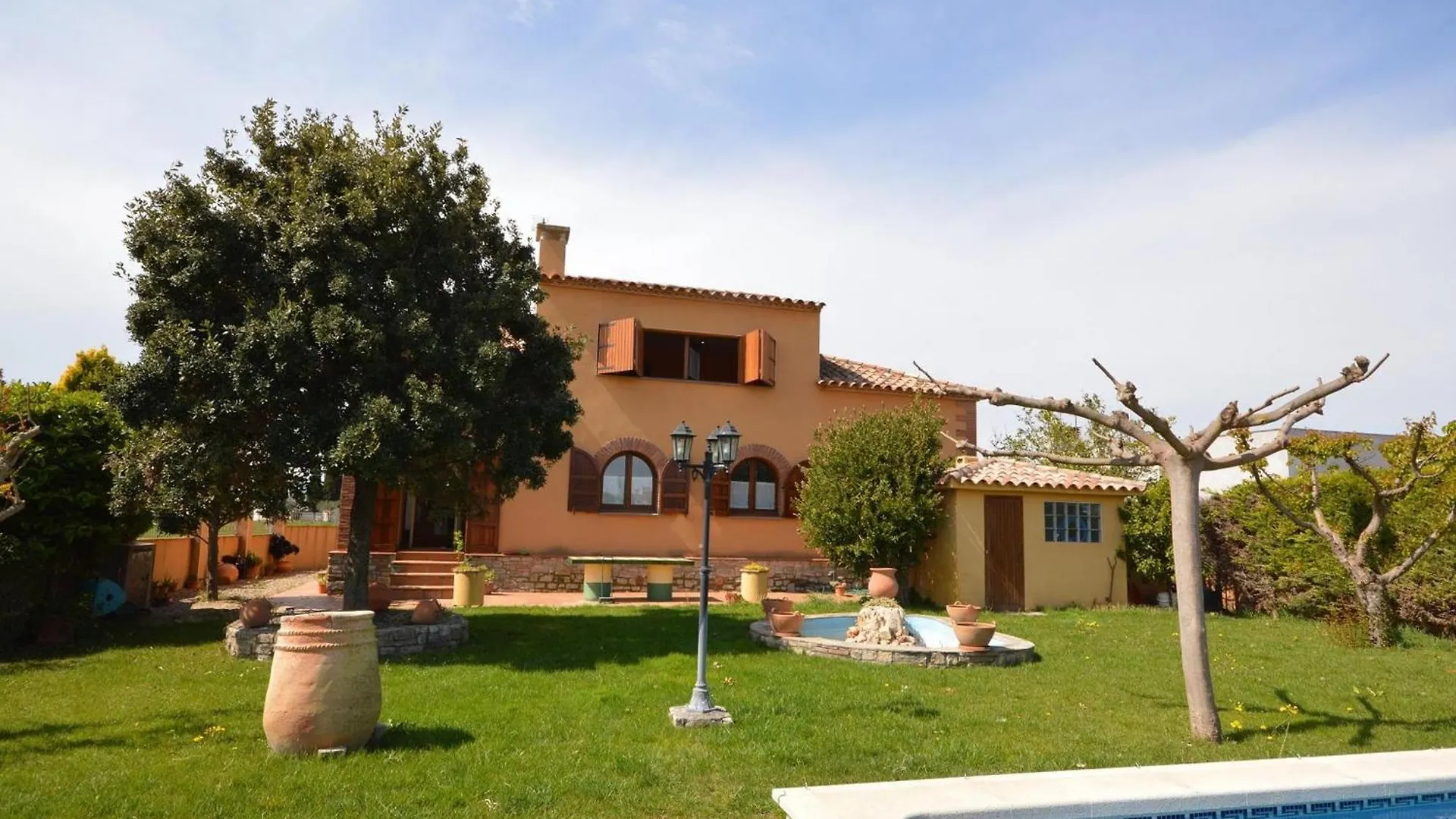 Casa Con Piscina Privada, Jardin, Barbacoa, Wifi Y Despacho En Costa Brava - Es-89-83 Ventalló Vakantiehuis